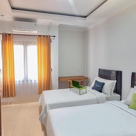 Urbanview Syariah Wisma Annisa Palangkaraya By Reddoorz Kültér fotó