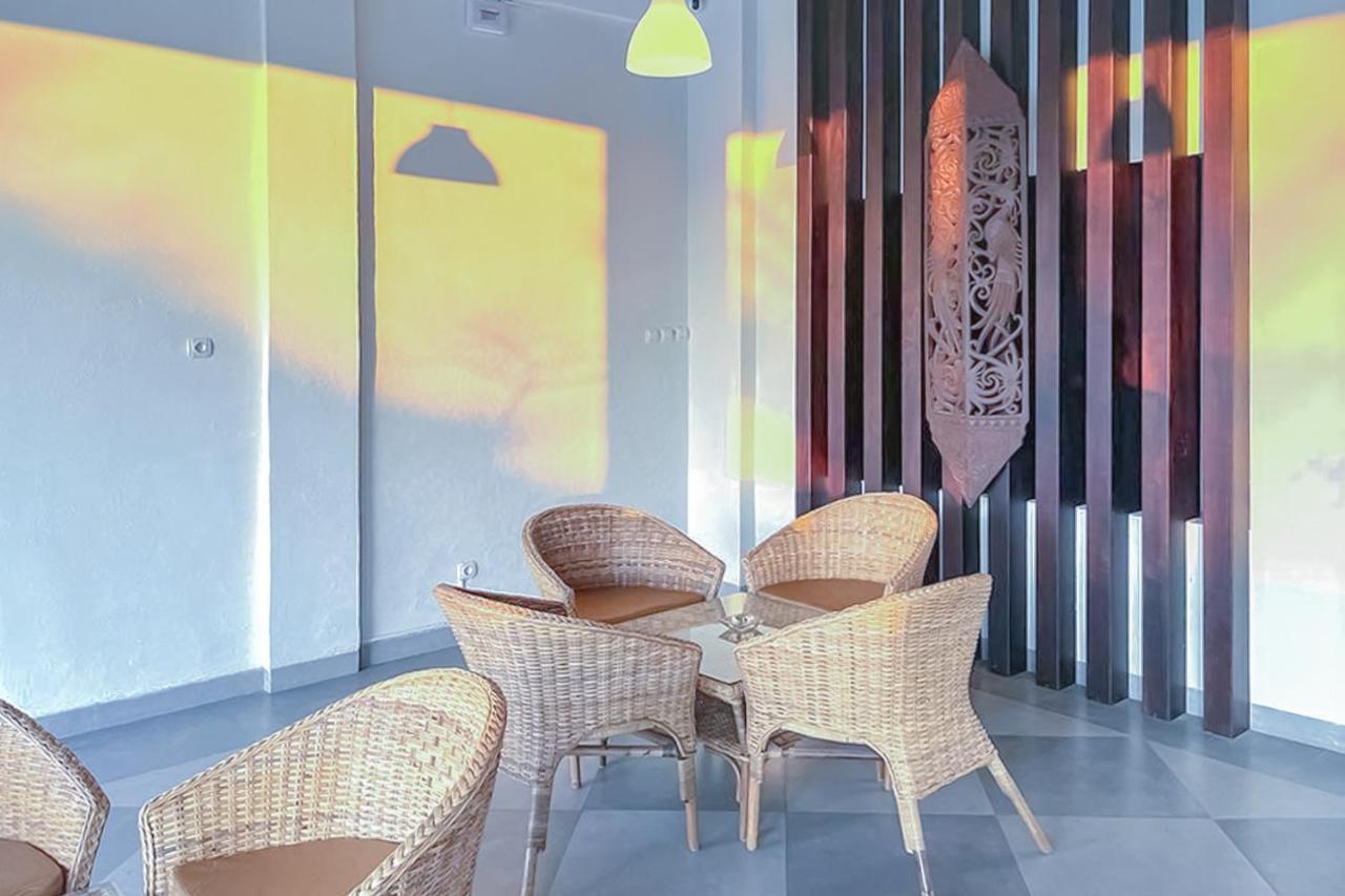 Urbanview Syariah Wisma Annisa Palangkaraya By Reddoorz Kültér fotó
